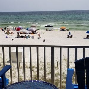 Meet your Posher, Joy